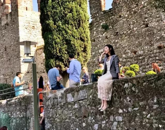 爱美是女人终身事业,爱美是女人的责任