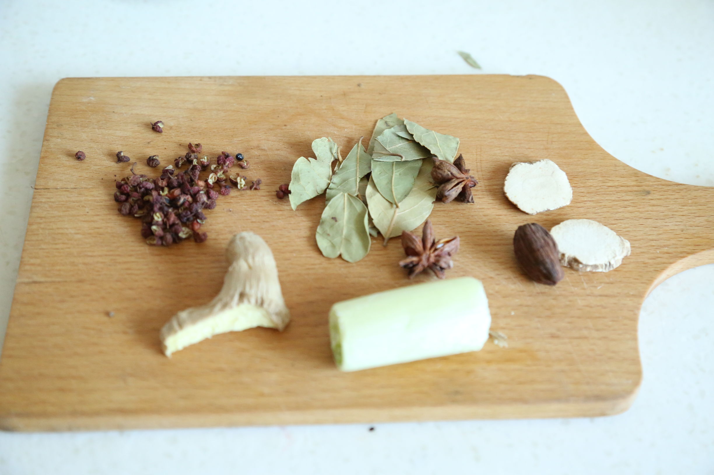 想吃一碗越南河粉很难吗,想吃一碗螺蛳粉和面条