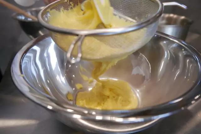 杭州武林门大草坪上270°透明玻璃屋！梦幻甜品咖啡店，童话的甜蜜