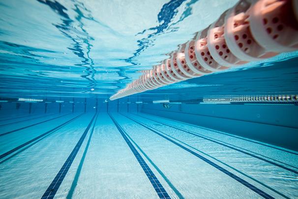 孩子游泳说耳朵里面疼是中耳炎吗,儿童游泳后耳朵里面响