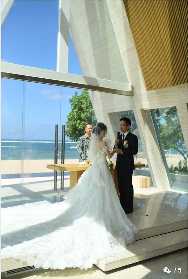 把至亲至爱带到巴厘岛度个假,顺便见证我们南纬8°的浪漫婚礼