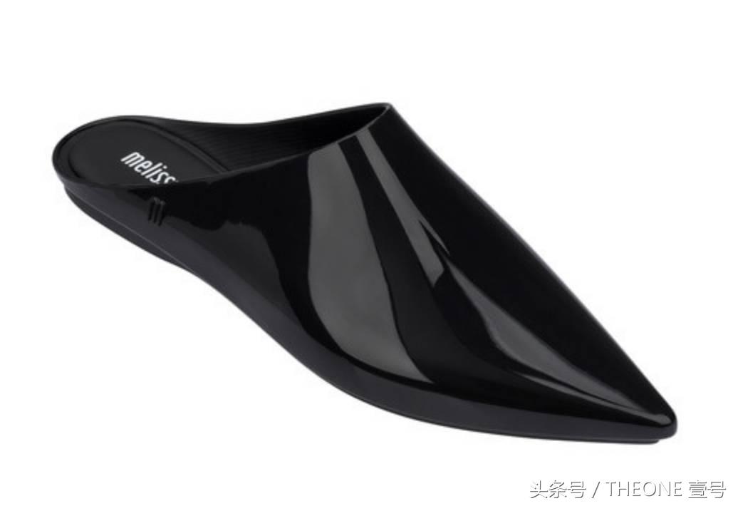 我掐指一算，你该买双雨鞋了