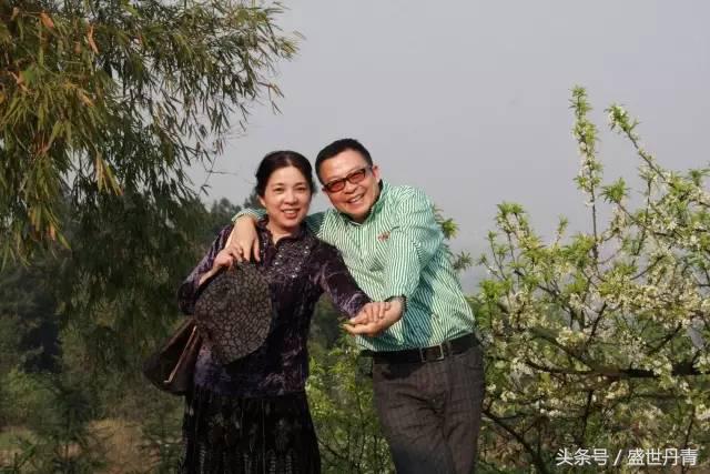 他曾在达钢干了十年锅炉工，却以一幅《父亲》享誉中国画坛！如今依然是“罗二哥”