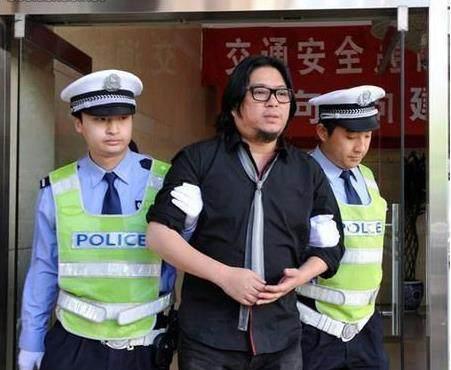 徐峥醉酒打女记者,徐峥被曝殴打追拍女记者