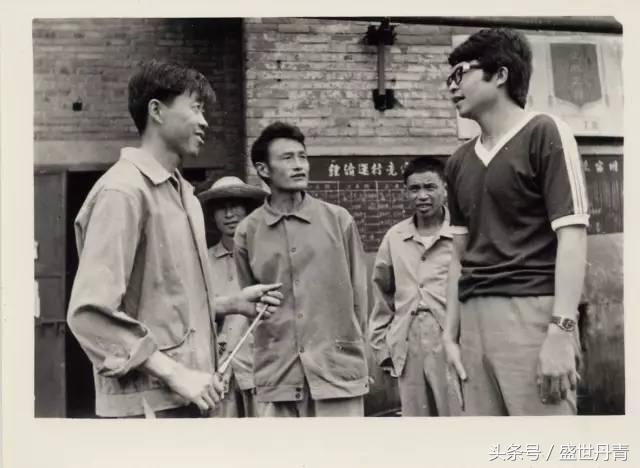 他曾在达钢干了十年锅炉工，却以一幅《父亲》享誉中国画坛！如今依然是“罗二哥”