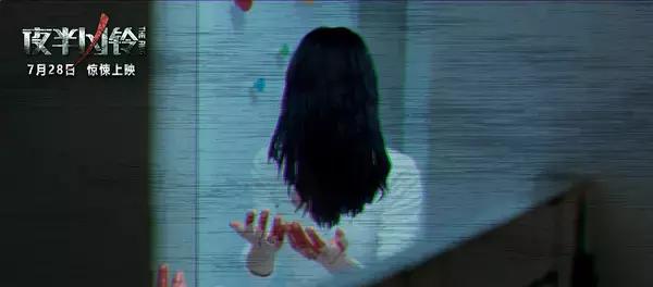 在战狼2和建军大业热映之际,竟然还有国产烂片敢来蹭热度?导演六个核桃喝多了!