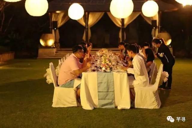 把至亲至爱带到巴厘岛度个假,顺便见证我们南纬8°的浪漫婚礼