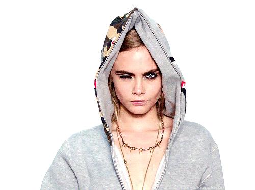 适合二十岁左右女生穿的服装品牌,适合13岁穿的潮牌