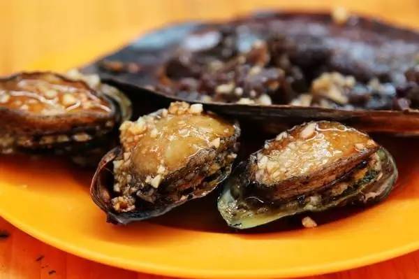 你会选择在南宁和300万人“假装生活”还是和我一起出逃到海岛呢!