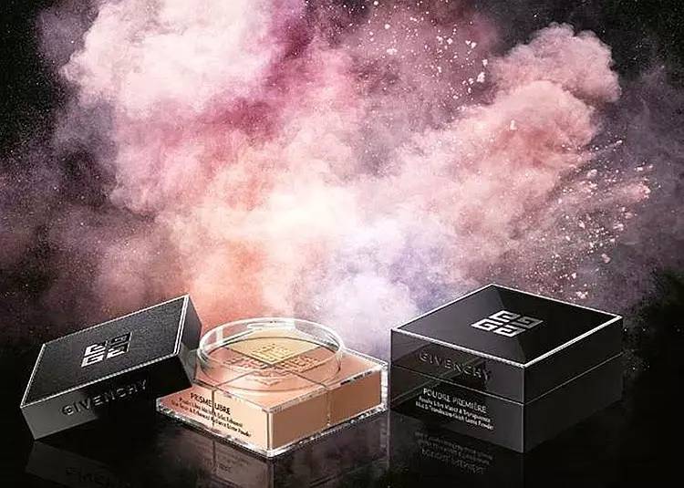 这个月用过的口红有点发霉,一年左右的口红发霉