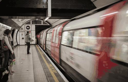 旅游途中的浪漫举动,旅行的行为习惯