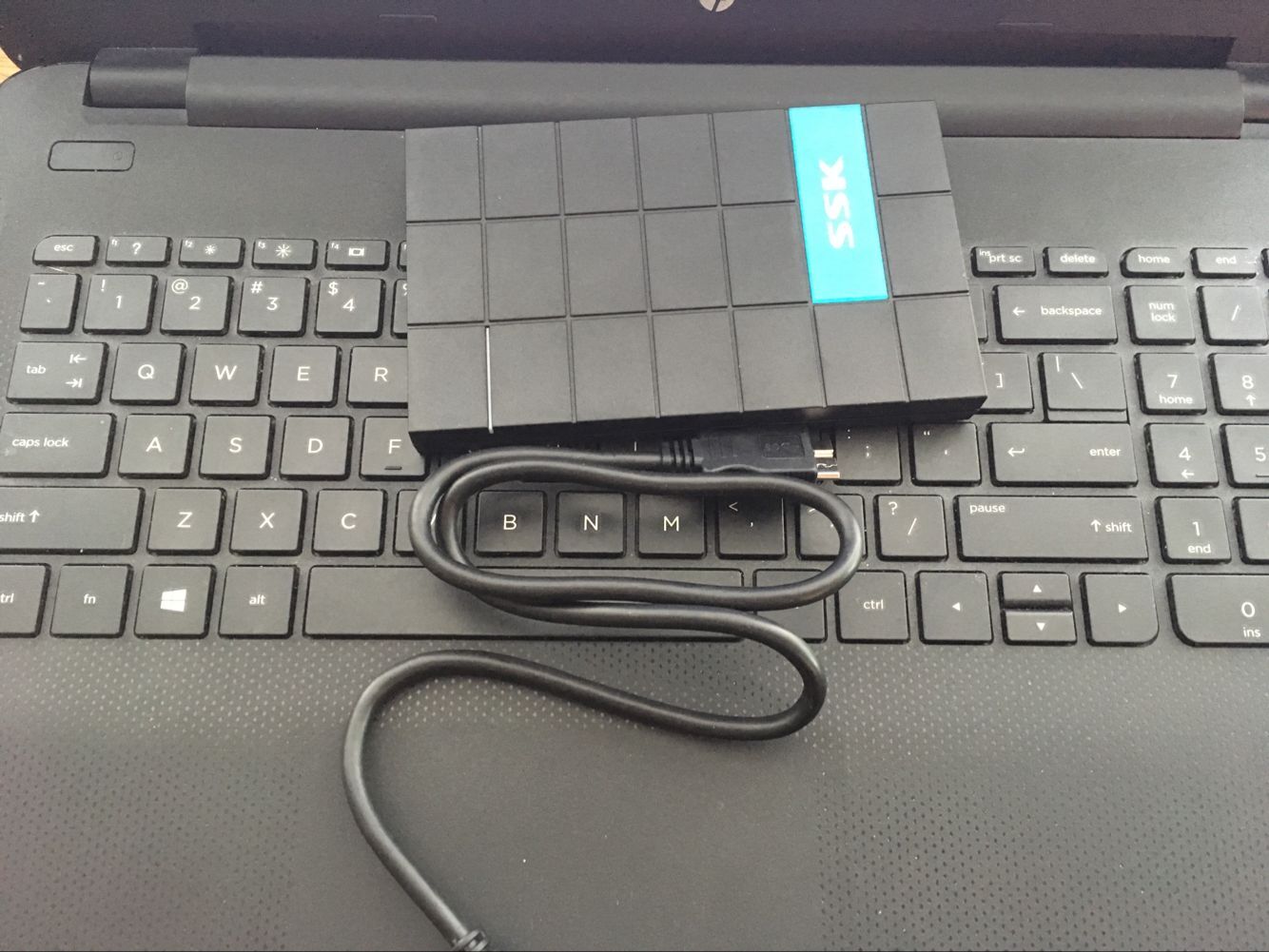 惠普15ab065tx安装固态,惠普15-dc1057tx更换硬盘