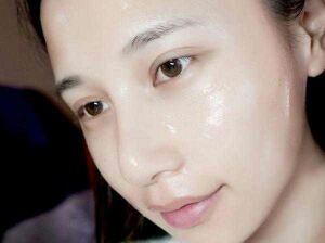 女人别傻傻地浪费钱买面膜了,每天睡前抹点它,肌肤白嫩像18岁