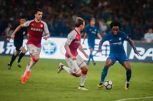 完美的鸟巢,鸟巢德比切尔西