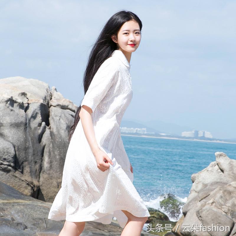 白色百搭但是容易黄怎么办,百搭白t效果图