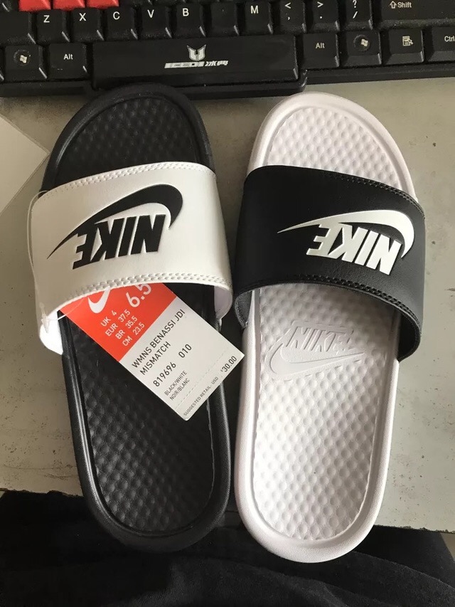 如何判断辨别鉴定耐克气垫拖鞋真假只需3个步骤方法可鉴定鉴别耐克拖鞋真假真伪