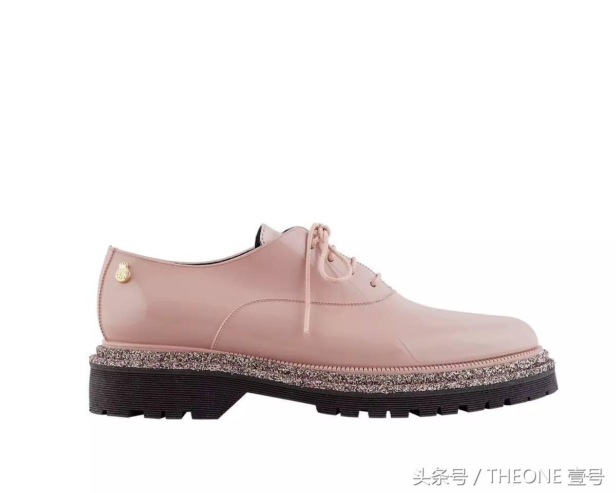 我掐指一算，你该买双雨鞋了