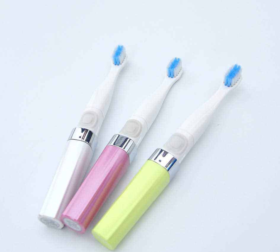 普通洗牙能把黄牙洗成白牙吗,牙齿黄但无口臭需要美白牙齿吗