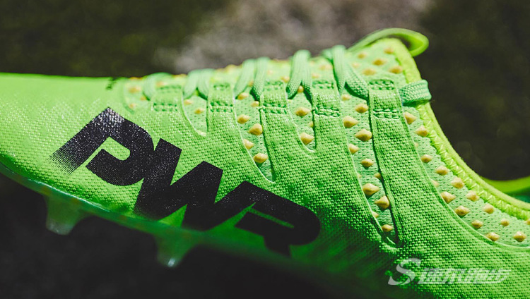 彪马最强实战球鞋,彪马又帅又能打的足球鞋