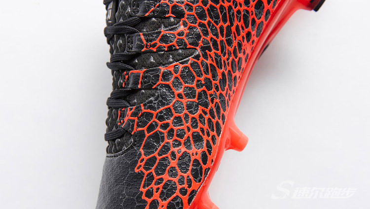 彪马最强实战球鞋,彪马又帅又能打的足球鞋