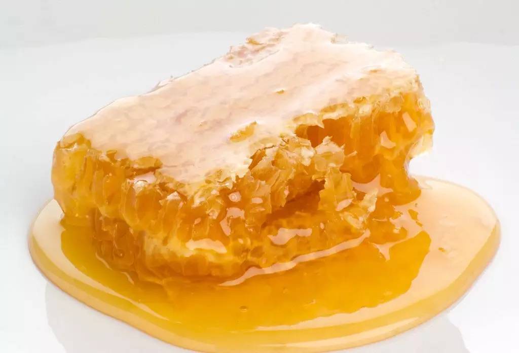 早熟的孩子有胡子怎么办,孩子7岁长胡子是早熟吗