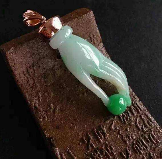 如何找到有缘的翡翠,翡翠一鹿有你适合什么人戴