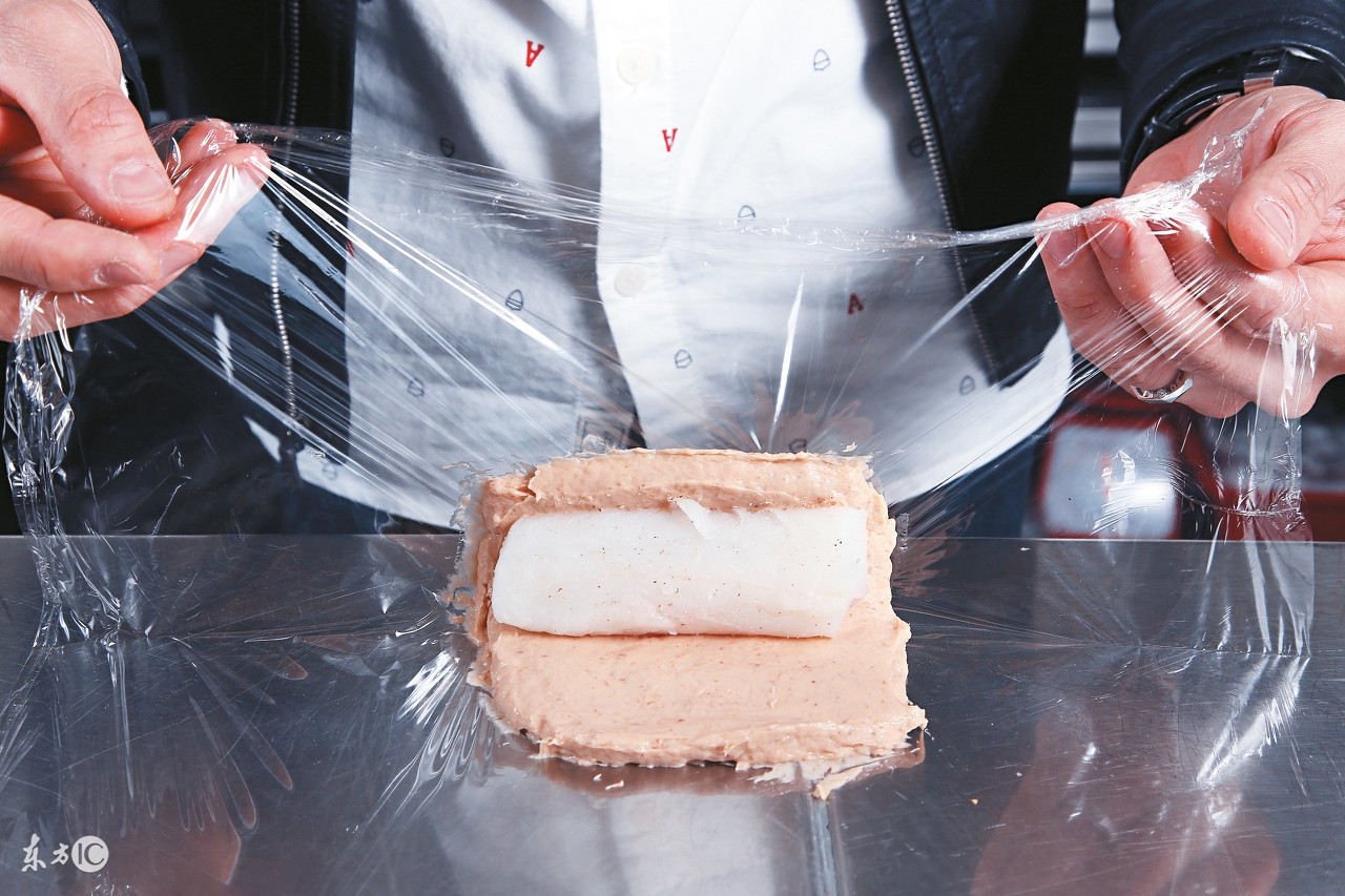 塑料器皿底下,这些三角标关乎你的健康,你不会不知道是什么意思吧?