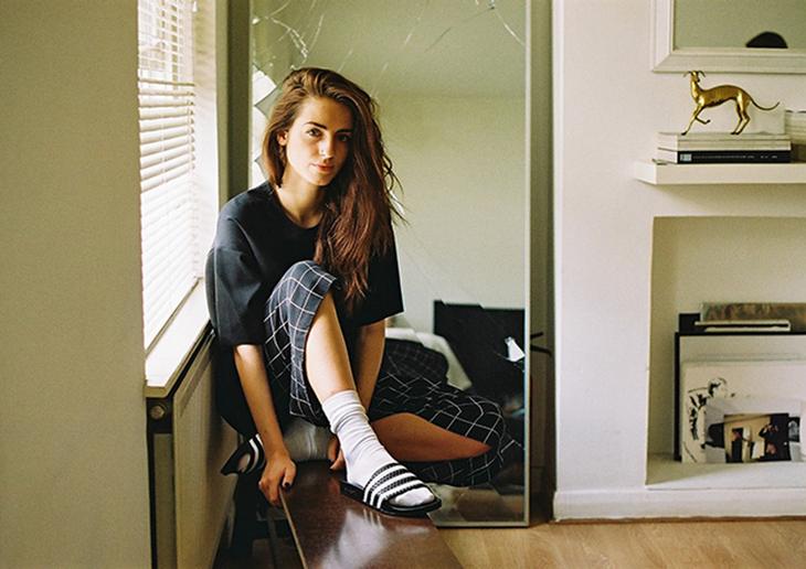 欧美风凉拖穿搭,凉拖怎么穿最时尚