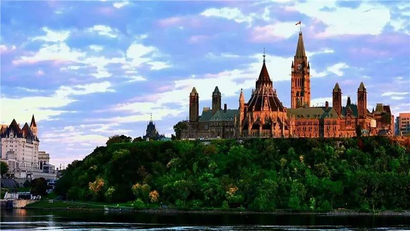 uled超画质电视,海信uled超高清画质