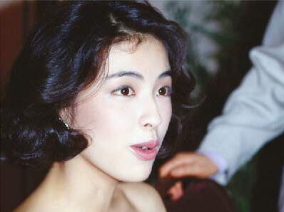 八九十年代火遍香港的“开心少女组”美少女们，如今怎么样了？