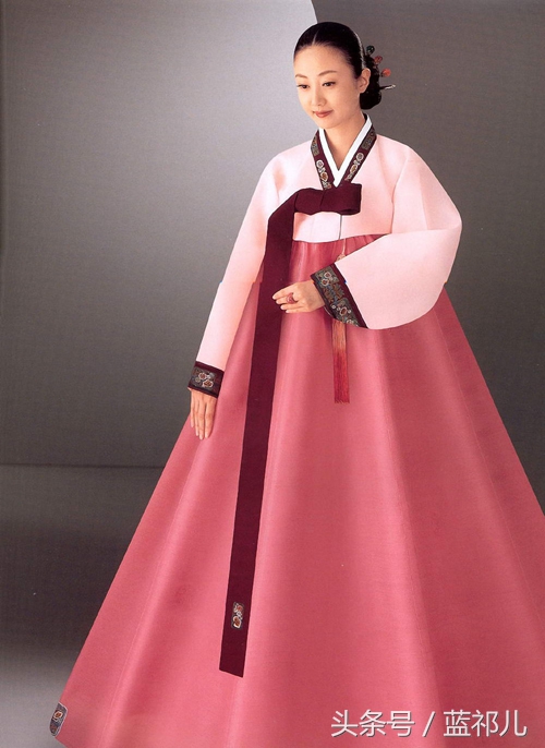 最好看的少数民族服饰,少数民族的华丽服饰穿上就是漂亮