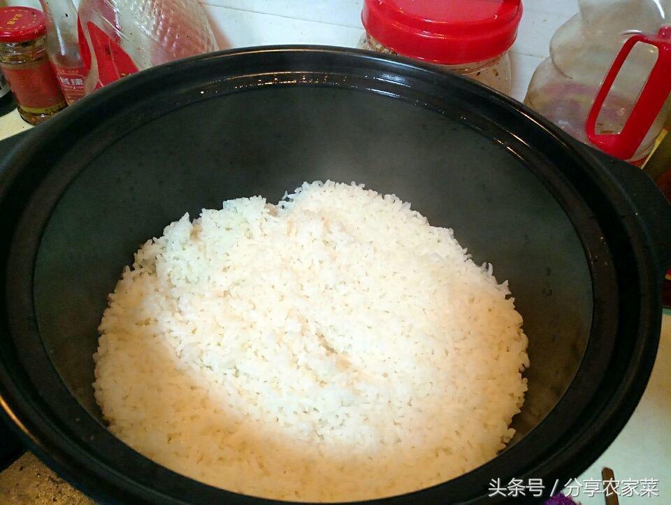 电饭锅饭煮糊了怎样修,饭煮糊了怎么去除糊味