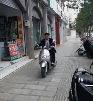 学医的女孩子都比较单纯,学医的女生是不是脾气都很好