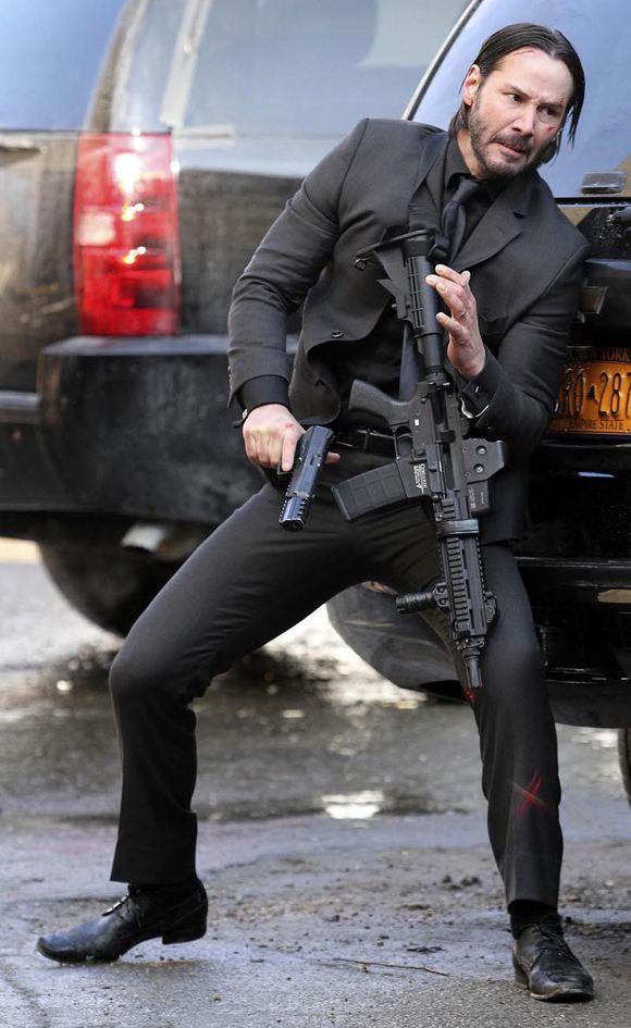 维生吃素看电影|基努里维斯《疾速追杀》四大杀手定律:虽万千人,吾往矣