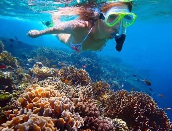 你会选择在南宁和300万人“假装生活”还是和我一起出逃到海岛呢!