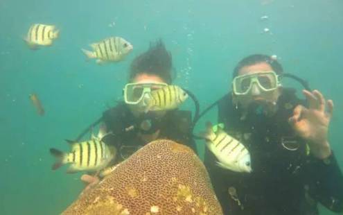 你会选择在南宁和300万人“假装生活”还是和我一起出逃到海岛呢!