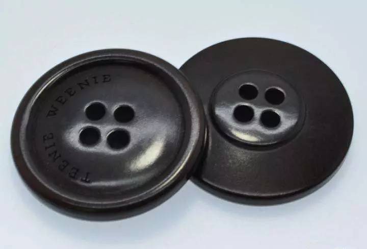 揭秘｜被你忽略的小纽扣，不小心就让衣服大掉价