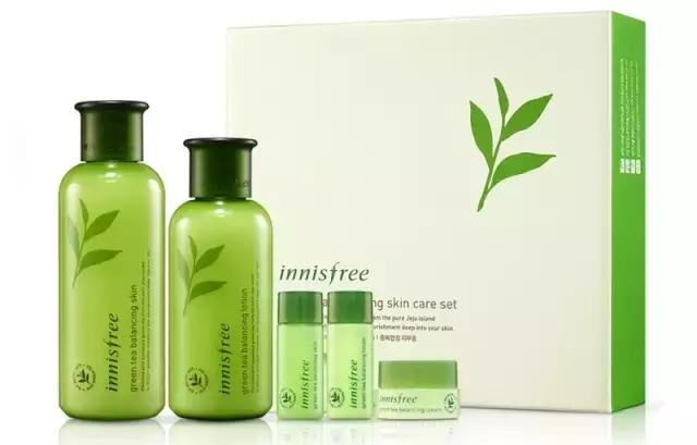 夏日爱用水乳补水美白不油腻,什么水乳美白不油腻