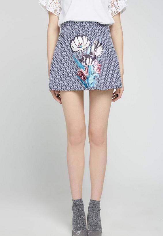 一米八怎么穿显腿长,腿长一米八穿搭