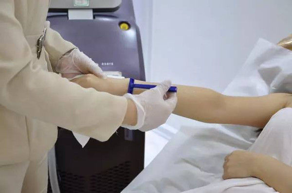 孕期要经历的4件尴尬事,第3件大多数妈妈都躲不掉,你中了吗?