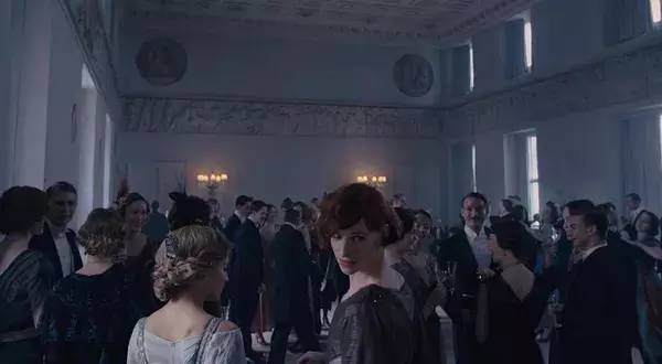 跨性别、变性，这位丹麦女孩比金星更勇敢！