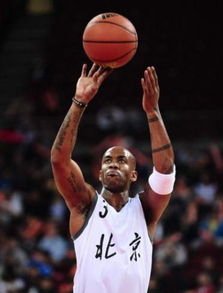 马布里向老东家北京首钢发出电影首映邀请,换来的却是禁止球员参加电影首映!