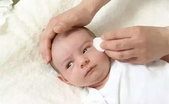 儿童眼睛红有眼屎煲什么汤,小孩眼睛红有眼屎推拿