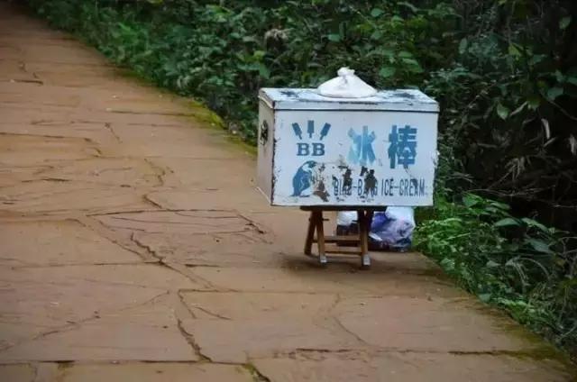 夏日里，贪念那碗黑白凉食