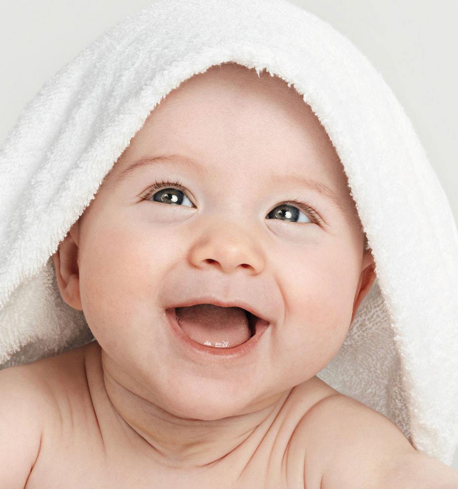 婴儿爱打嗝是什么原因引起的,婴儿爱打嗝是怎么回事啊