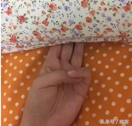 最近刷爆社交网络的手指大比拼原来是这么回事