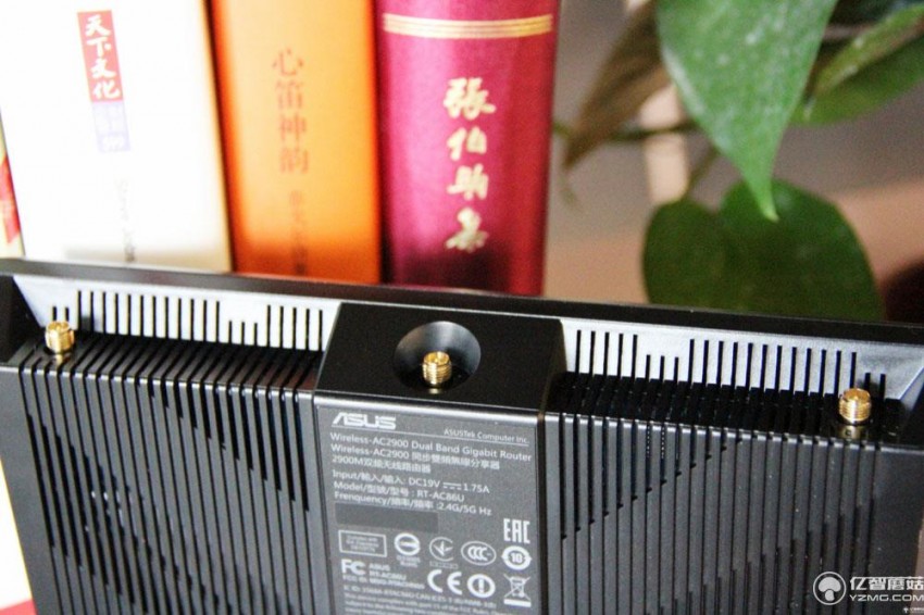 华硕rt-ac68u路由器开箱评测,华硕rt-ac86u路由器