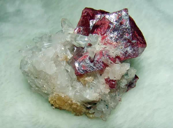 我的前半生宝石原石,我的前半生原石图片