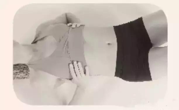 治疗腰疼的运动,治疗腰痛只需一个动作