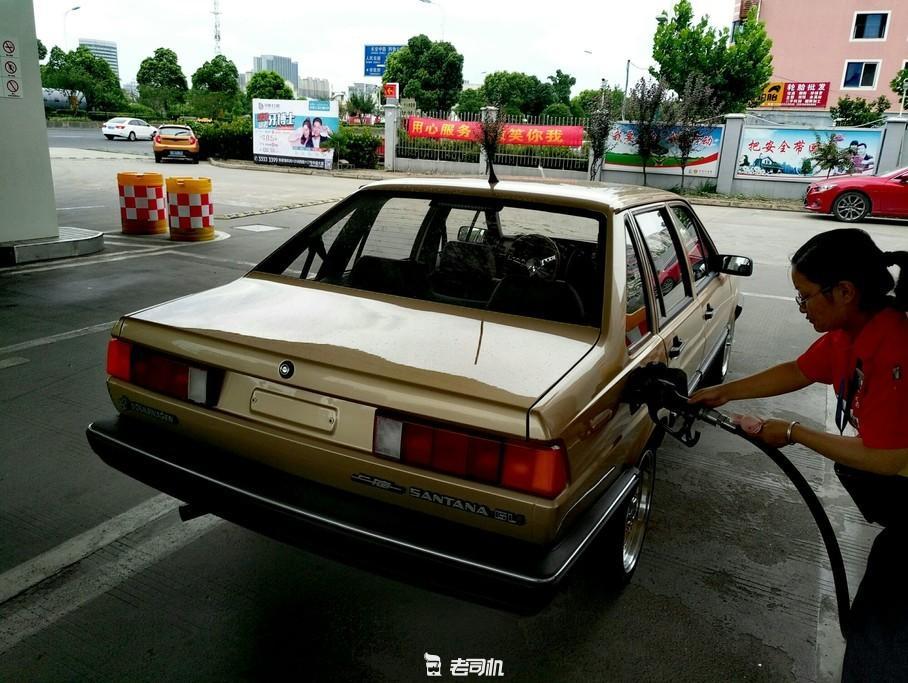一代神车桑塔纳,一代神车修复